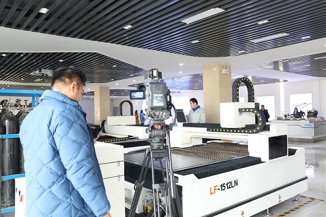 XiFeng Jiang: Innovation for 15 years to push the cutting Machine Market into an Intelligent Age